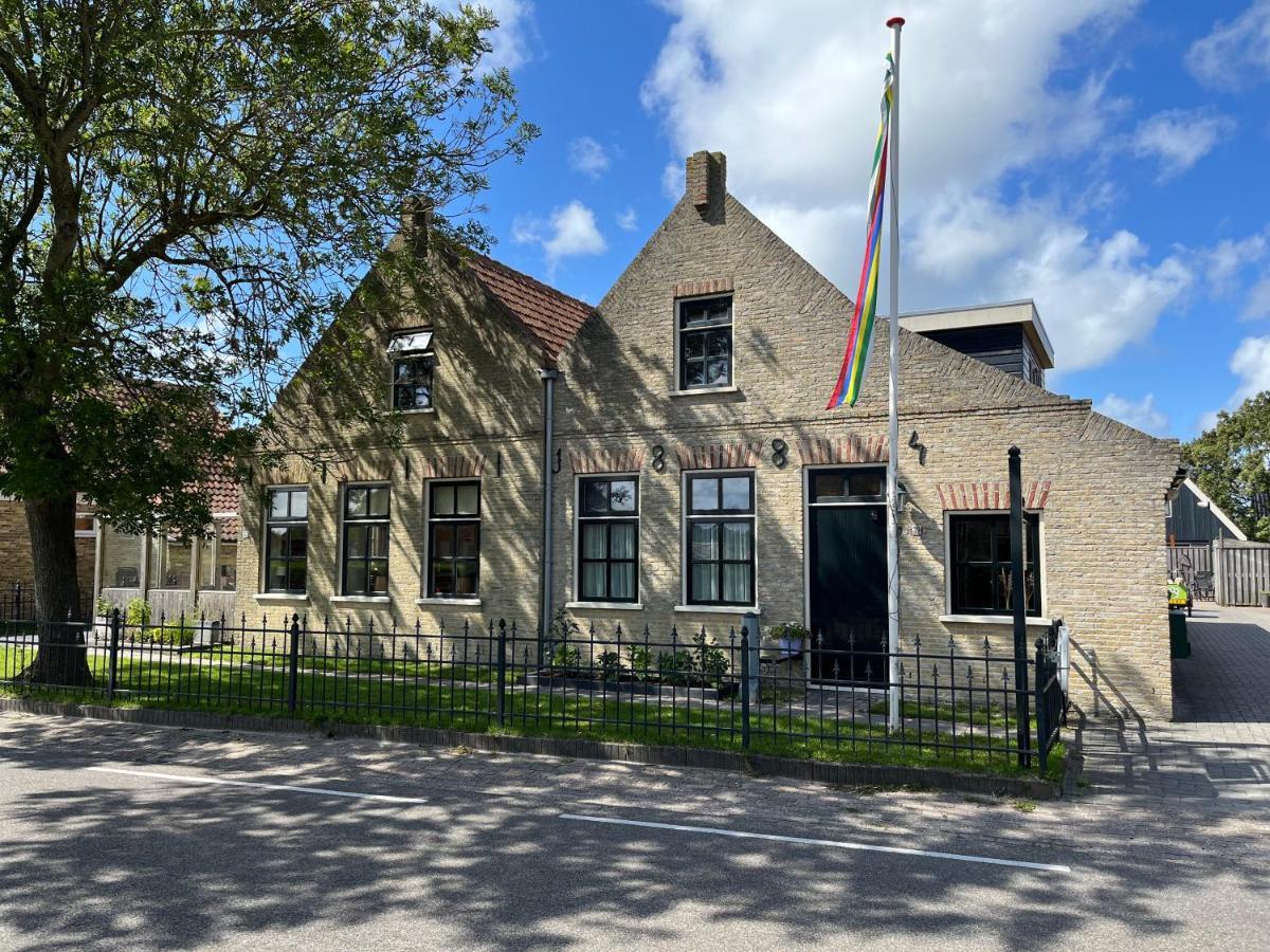 It Buthus Apartment Baaiduinen Exterior photo