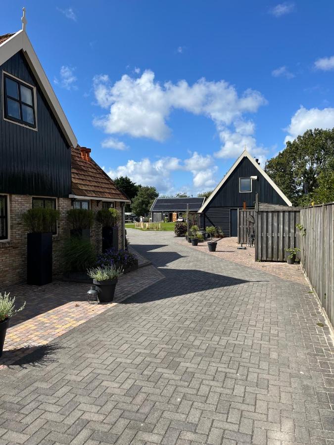 It Buthus Apartment Baaiduinen Exterior photo