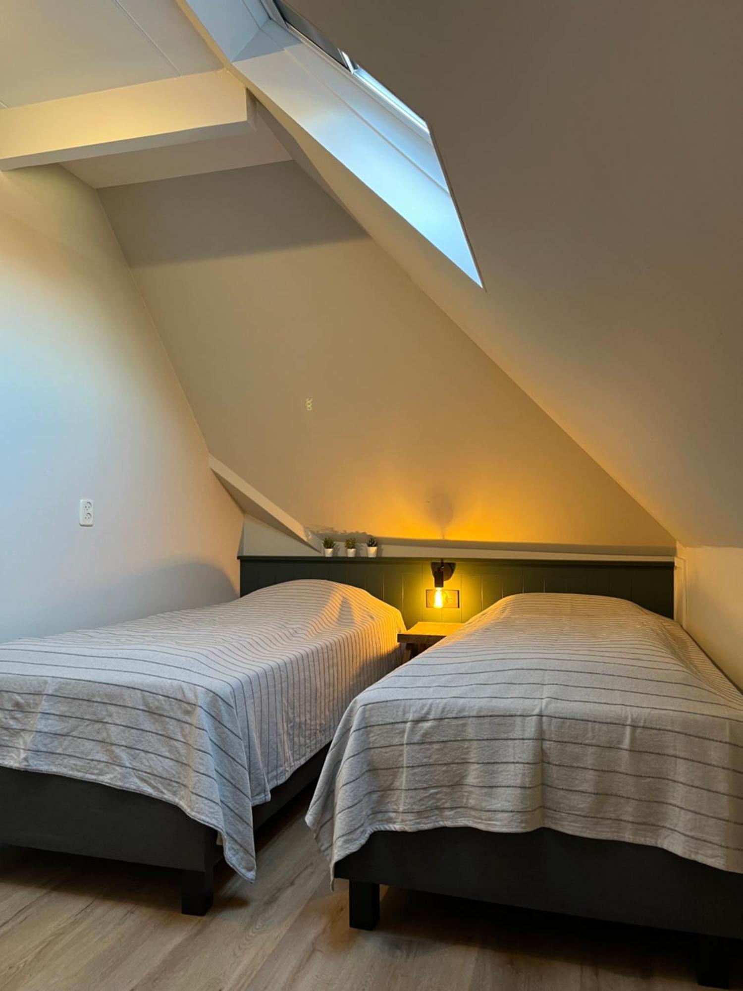 It Buthus Apartment Baaiduinen Exterior photo